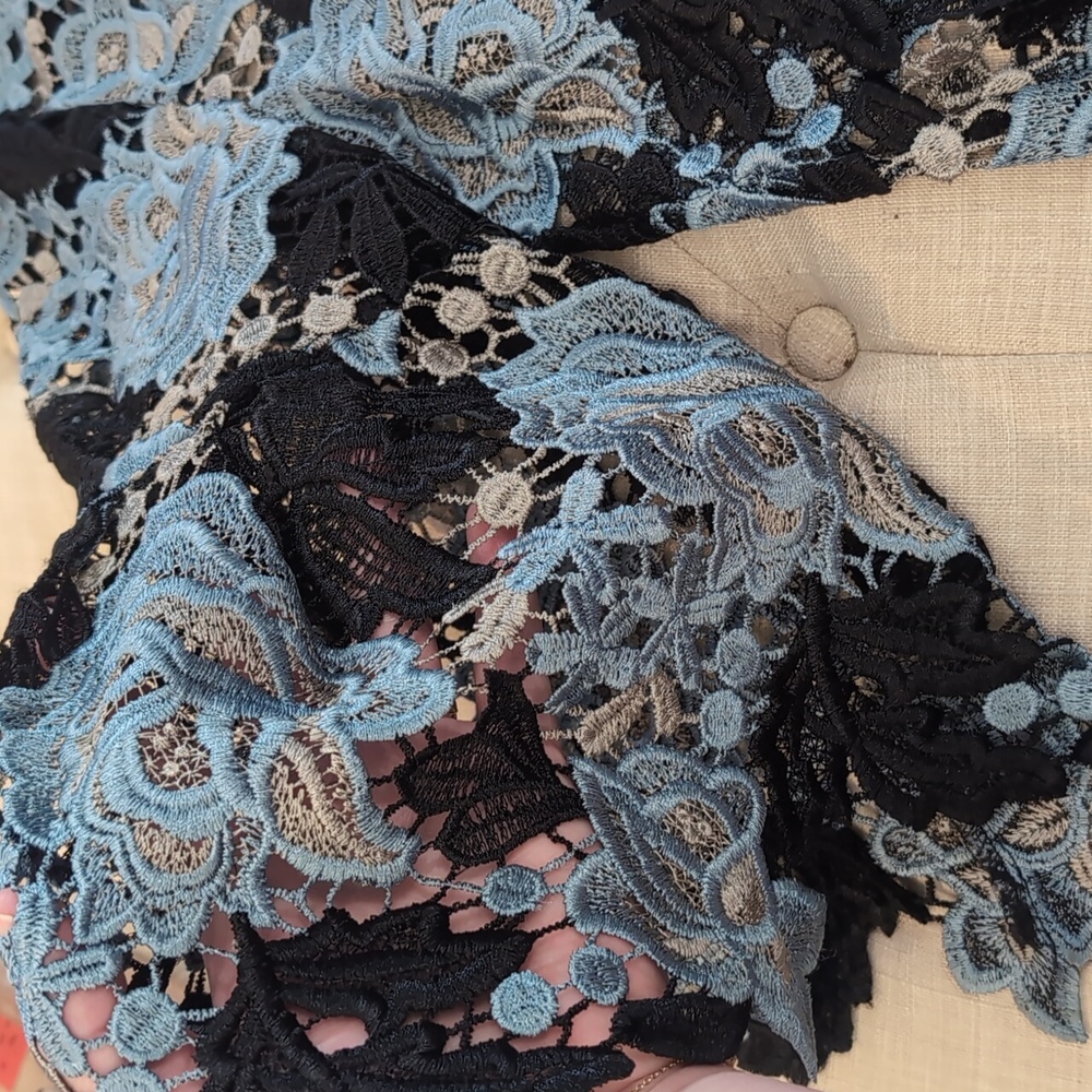 Kobi Halperin Black and Blue Lace Blouse - Picture 5 of 11